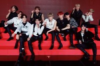 THE BOYZオンラインファンミーティング「THE B JAPAN presents Christmas Party with THE BOYZ SANTA 2020」より。