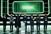 「2020 Mnet ASIAN MUSIC AWARDS (MAMA)」で受賞の喜びを語るATEEZ。(c)CJ ENM Co., Ltd, All Rights Reserved.