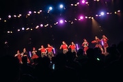 東京パフォーマンスドール「TPD誕生30周年キックオフ DANCE SUMMIT with the 1st Generation」の様子。(写真提供:EPICレコードジャパン)