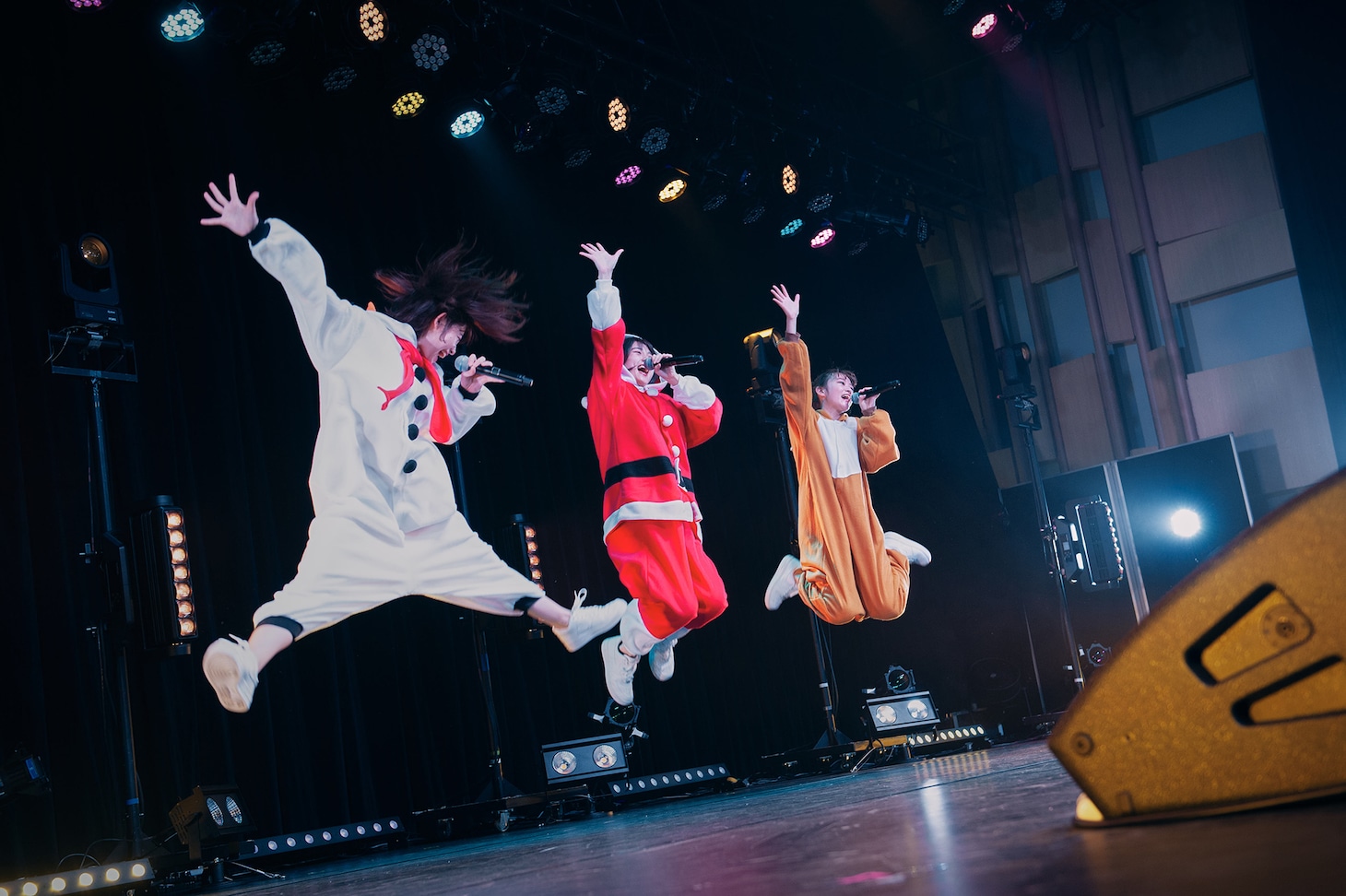 東京パフォーマンスドール「The 7th Anniversary DANCE SUMMIT」の様子。（写真提供：EPICレコードジャパン）