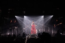 「milet ONLINE LIVE "eyes" 2020」の様子。（写真提供：ソニー・ミュージックレーベルズ）