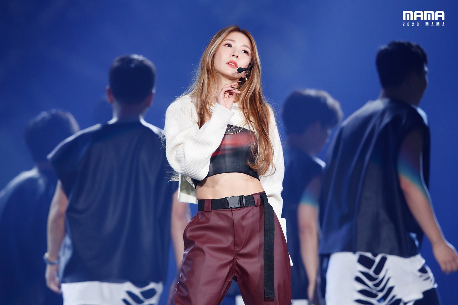 「2020 Mnet ASIAN MUSIC AWARDS (MAMA)」のステージでパフォーマンスを披露するBoA。(c)CJ ENM Co., Ltd, All Rights Reserved.