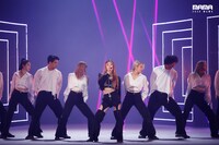 「2020 Mnet ASIAN MUSIC AWARDS (MAMA)」のステージでパフォーマンスを披露するBoA。(c)CJ ENM Co., Ltd, All Rights Reserved.