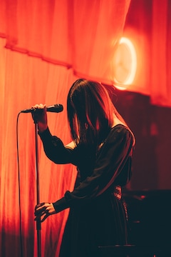 Uru 9カ月越しの うるう日ライブ ファンからのリクエスト曲を続々披露 ライブレポート 写真6枚 音楽ナタリー