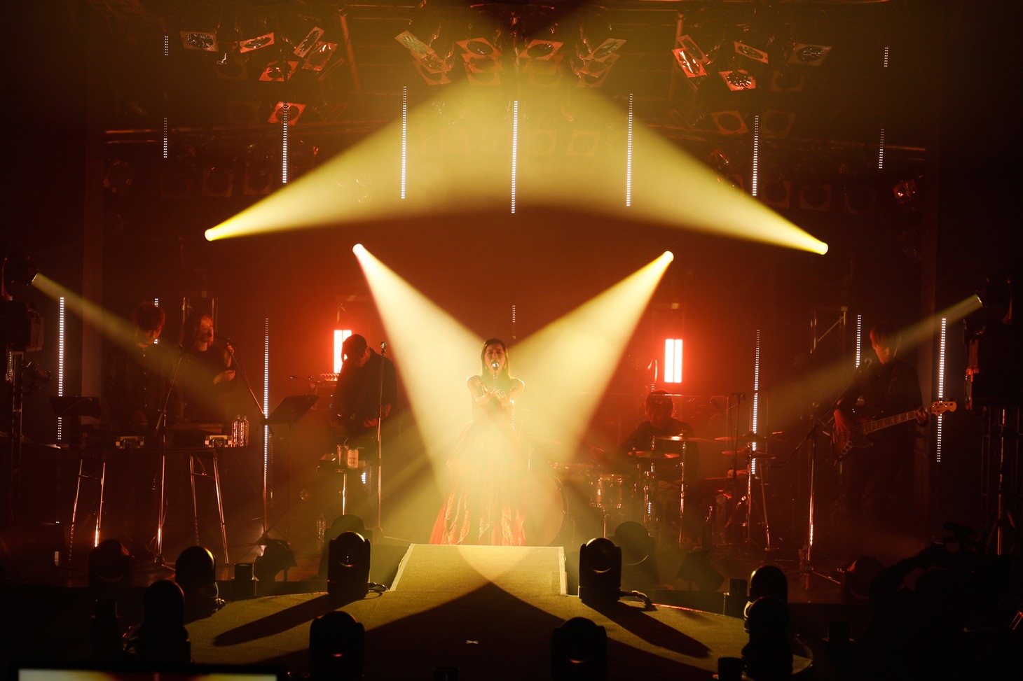 「milet ONLINE LIVE "eyes" 2020」の様子。（写真提供：ソニー・ミュージックレーベルズ）