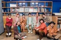 LUCKY TAPESとサポートメンバー。（Photo by KOSUKE ITO）