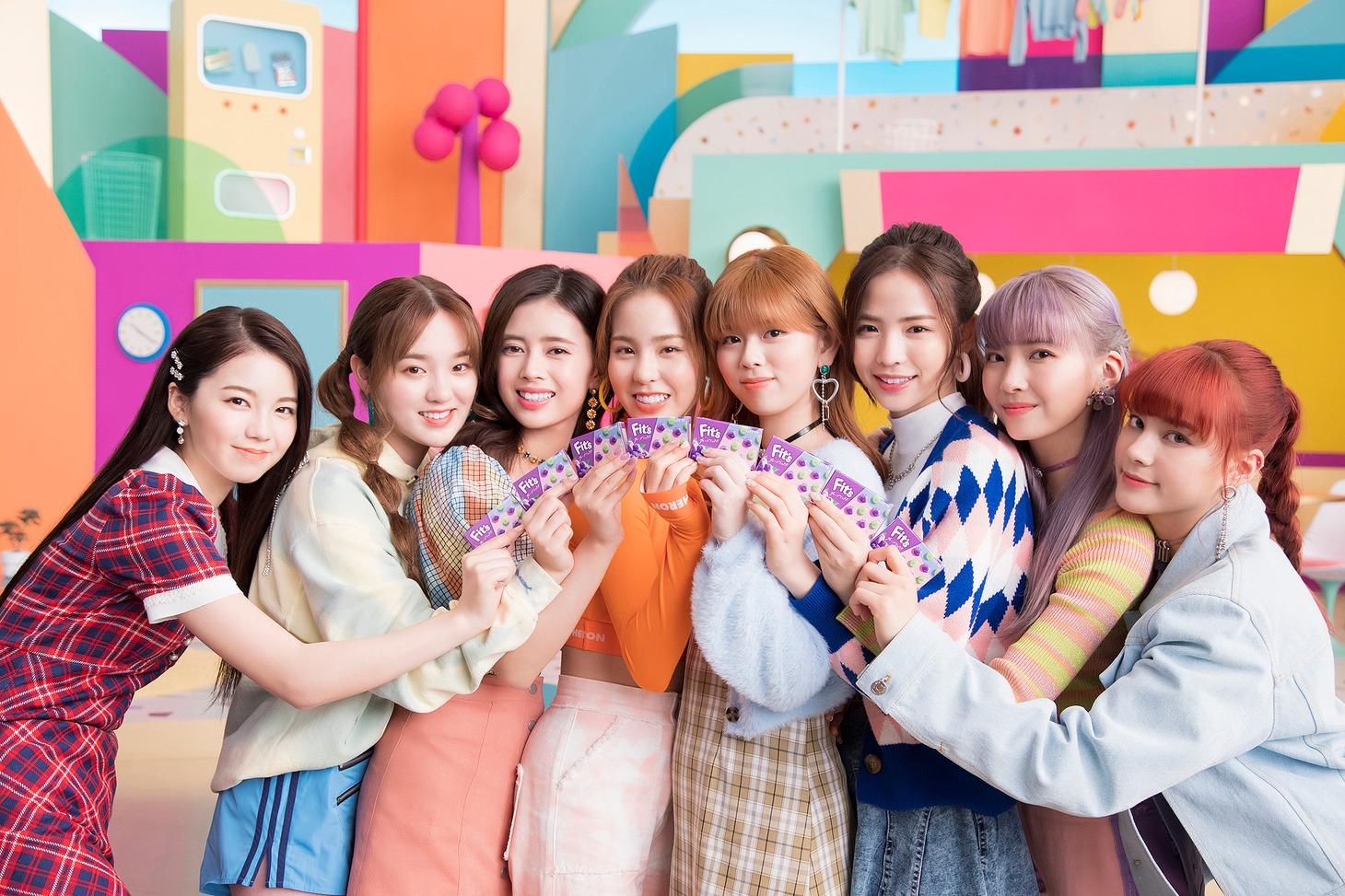 NiziU×Fit's「NEWフィッツダンス」メイキング写真。