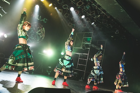 WILL-O'によるライブの様子。（写真提供：パーフェクトミュージック）