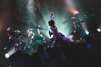 WILL-O'によるライブの様子。（写真提供：パーフェクトミュージック）