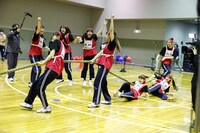 綱引き対決で圧倒的な強さを見せたいぎなり東北産。（撮影：笹森健一）