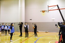 見事にシュートを決めた春乃きいな。（撮影：笹森健一）