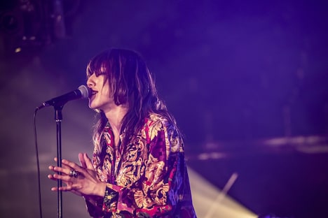 渋谷龍太（Vo）（撮影：青木カズロー）