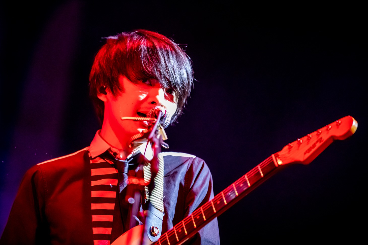 斎藤宏介（Vo, G）（Photo by Viola Kam［V'z Twinkle］）
