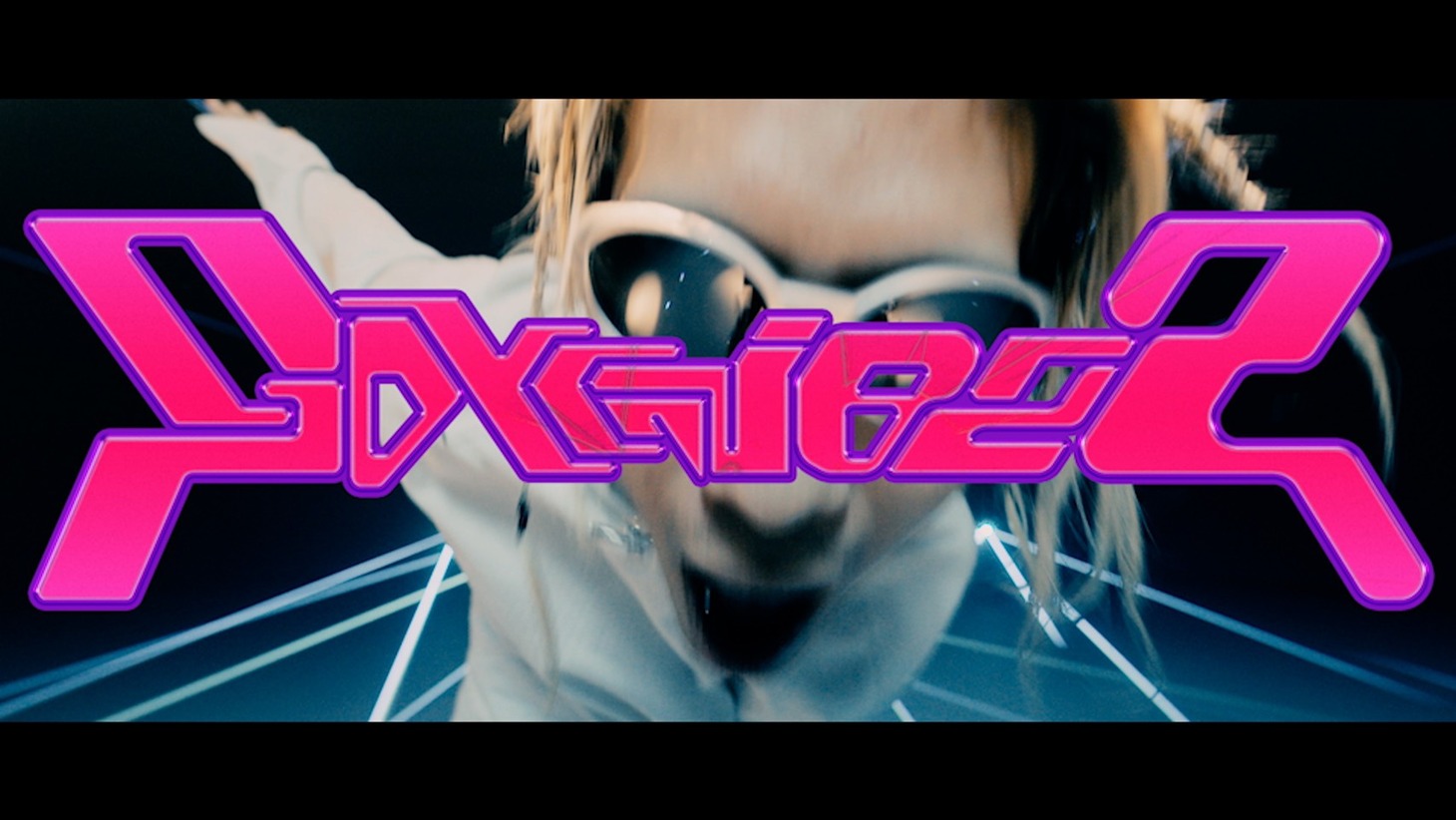 DJ CHARI & DJ TATSUKI「GOKU VIBES feat. Tohji, Elle Teresa, UNEDUCATED KID & Futuristic Swaver」ミュージックビデオのサムネイル。