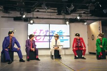 「超特急 Asayake 888 スペシャル」撮影中の様子。