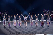 「Juice=Juice コンサート2020 ～続いていくSTORY～宮本佳林卒業スペシャル」の様子。（写真提供：アップフロントプロモーション）