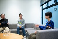 左より、佐々木敦、南波一海、児玉雨子。