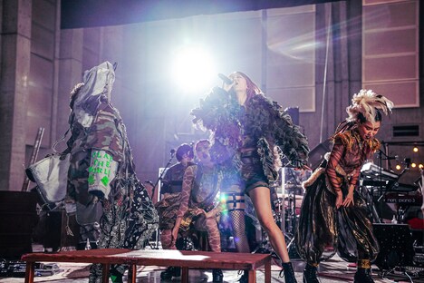 「ONLiNE LEO-NiNE」の様子。（撮影：上飯坂一）