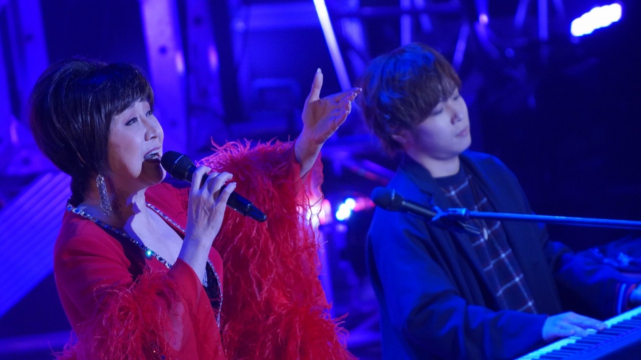 左から小林幸子、koma'n。
