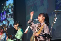 左から伊藤汐梨、後河内美咲。（撮影：森本優一）