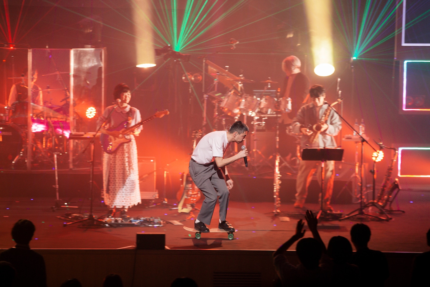 「KIRINJI LIVE 2020」より。（撮影：藤井拓）