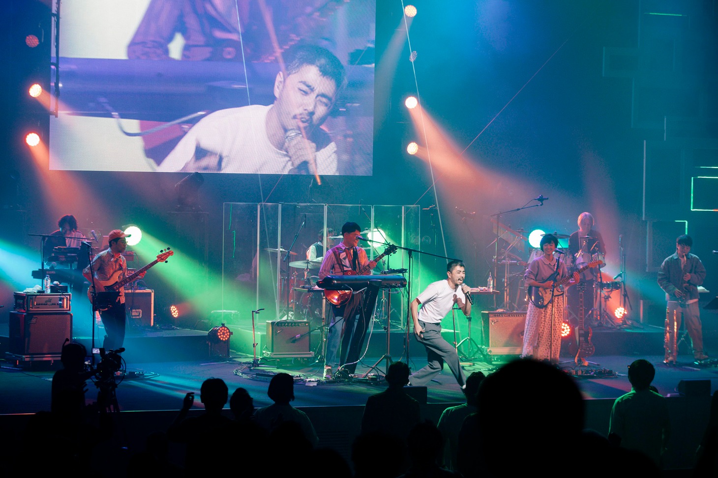 「KIRINJI LIVE 2020」より。（撮影：藤井拓）