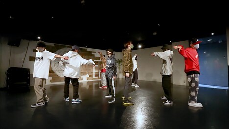 w-inds.「Beautiful Now」コレオビデオのワンシーン。