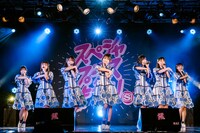 「スペシャプラスまつりvol.5 supported by スカパー！─開花の刻、出航の刻─」でパフォーマンスするSTU48の瀬戸内PR部隊。(c)STU48 （撮影：曽我美芽）