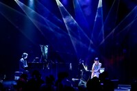 左からSalyu、小林武史。（Photo by Masanori Naruse）