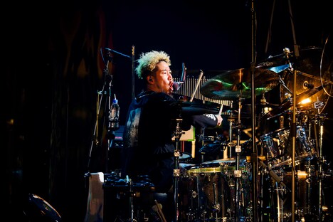 FUJI（Dr, Cho）（撮影：瀧本JON…行秀）