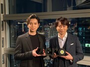 左から松本潤、櫻井翔。 (c)日本テレビ