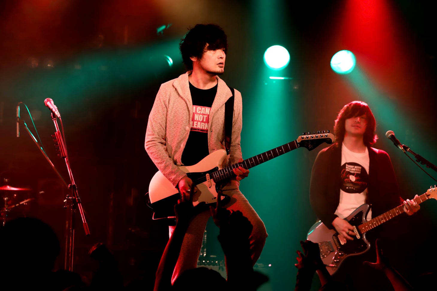 「NONOCULAR VIOLET TOUR」より。（写真提供：バッド・ミュージック）