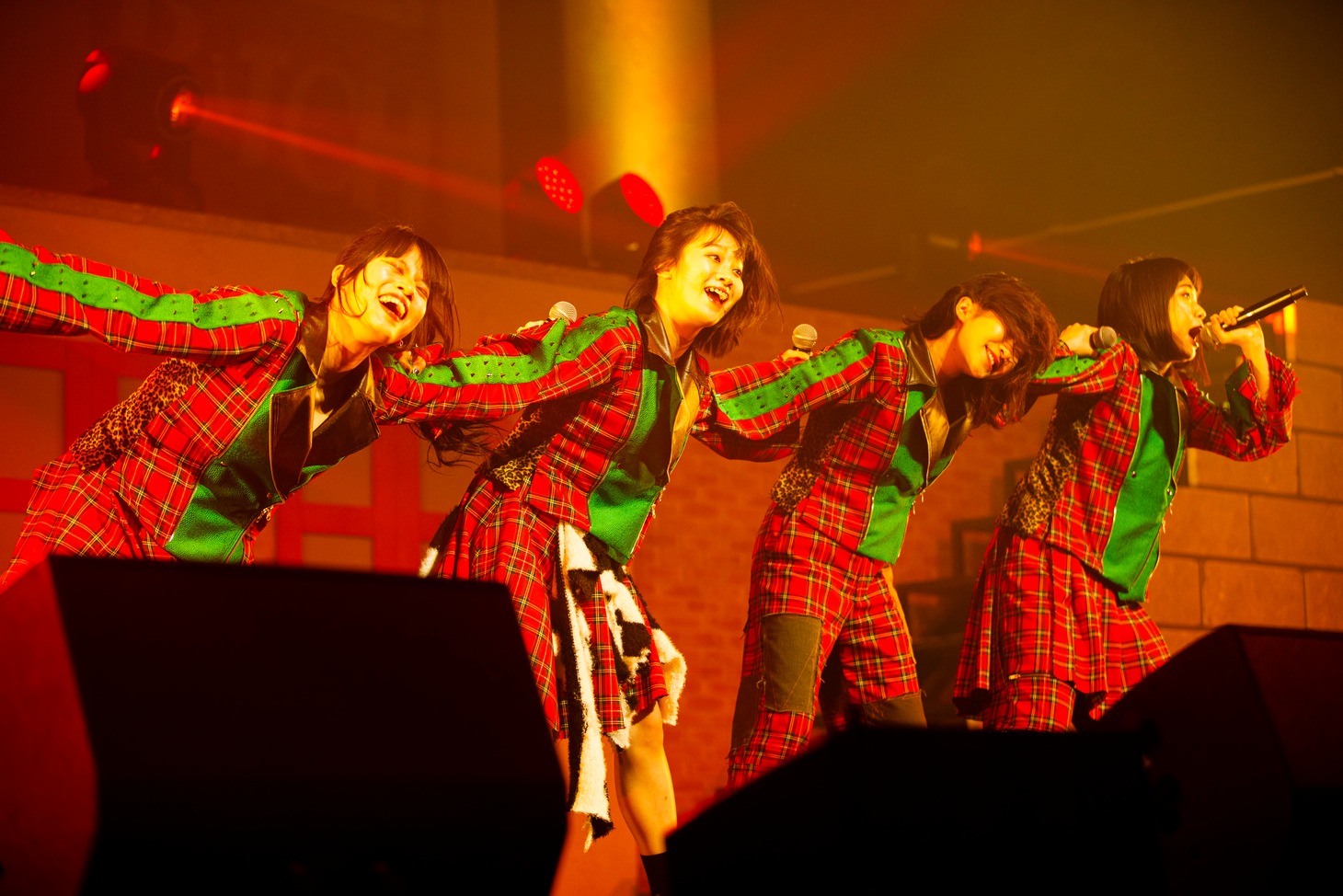 「The DANGER OF MiXiNG BiS」よりBiS。（Photo by sotobayashi kenta）