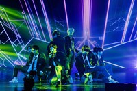 JO1「JO1 1st Live Streaming Concert『STARLIGHT』」の様子。 (c)LAPONE ENTERTAINMENT