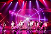 JO1「JO1 1st Live Streaming Concert『STARLIGHT』」の様子。 (c)LAPONE ENTERTAINMENT