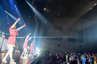 たこやきレインボー「たこ虹クリスマス2020」の様子。