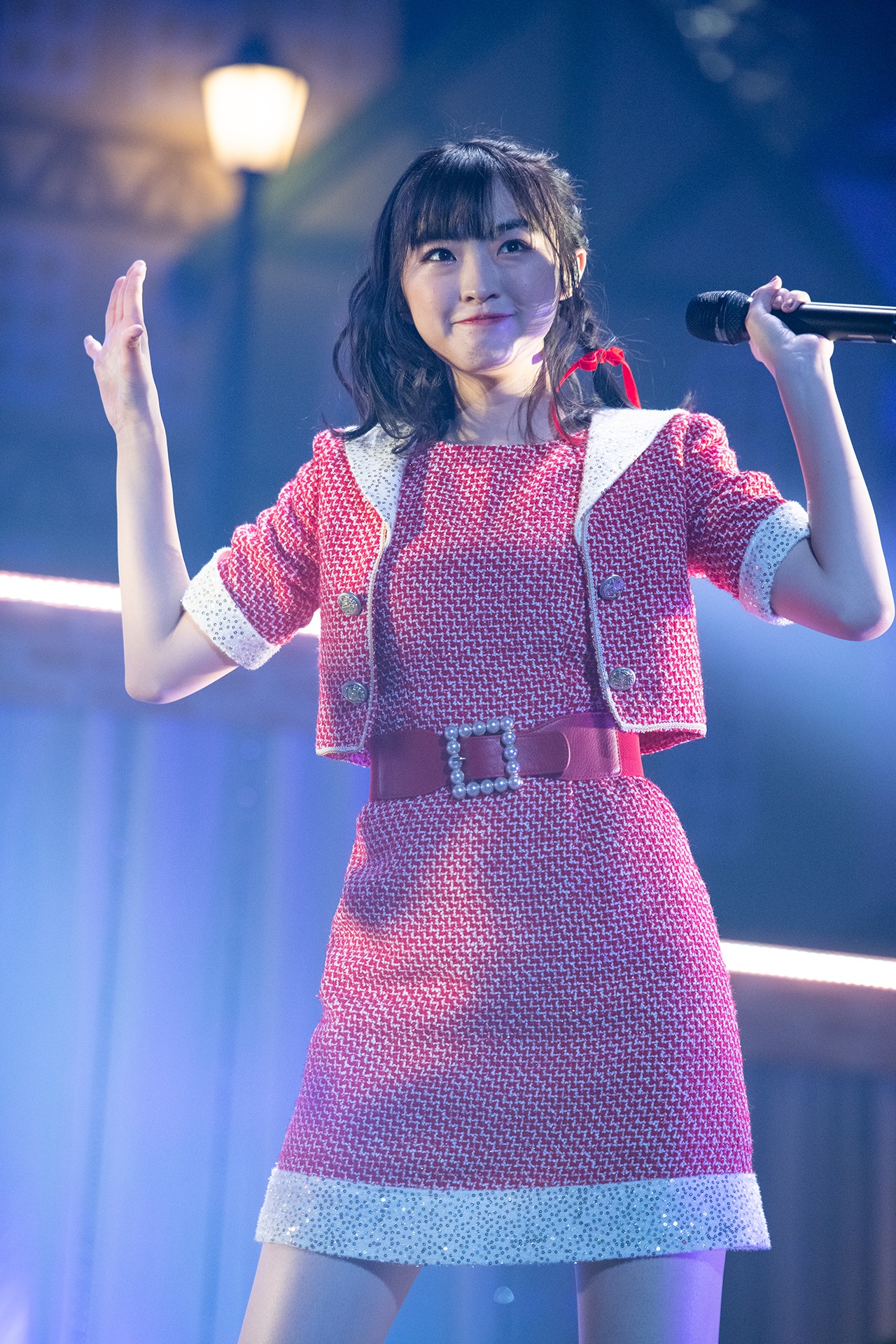 春名真依