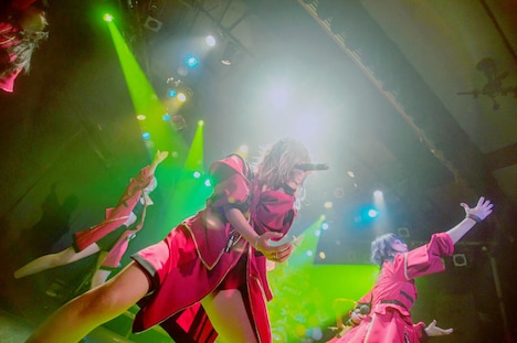 AIBECK 「Debut LIVE 1st Counter Attack」の様子。（撮影：ポテヤマムラ）