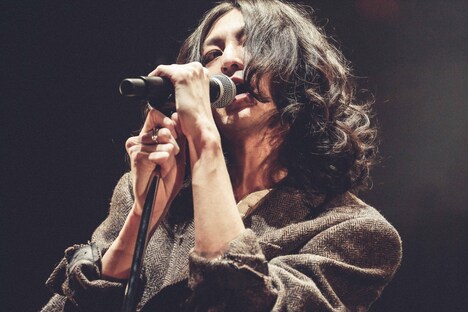 志磨遼平(Vo)(撮影:森好弘)