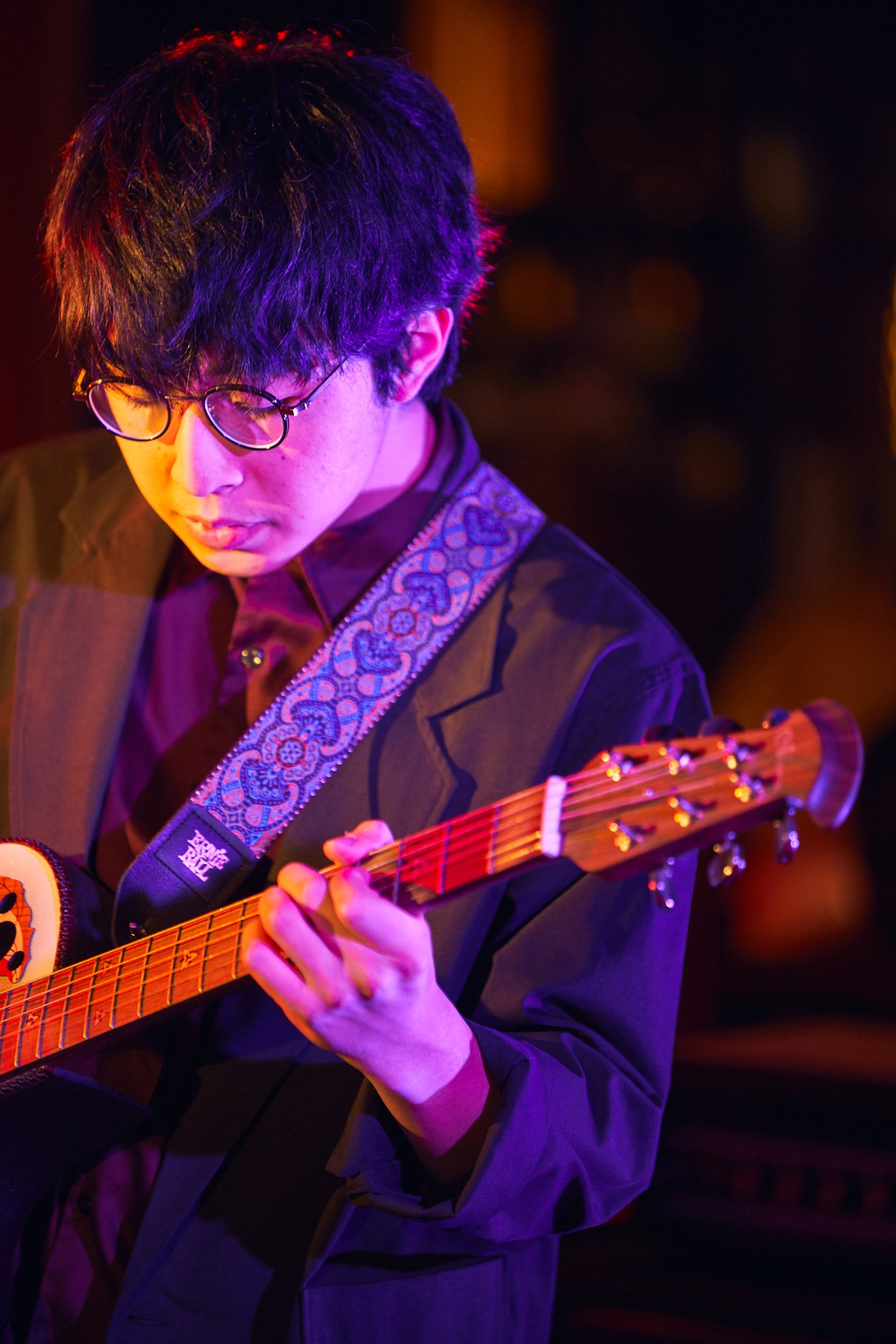 崎山蒼志「オンラインの60分」の様子。
