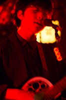 崎山蒼志「オンラインの60分」の様子。