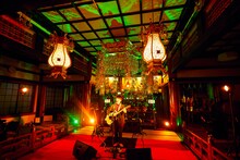 崎山蒼志「オンラインの60分」の様子。