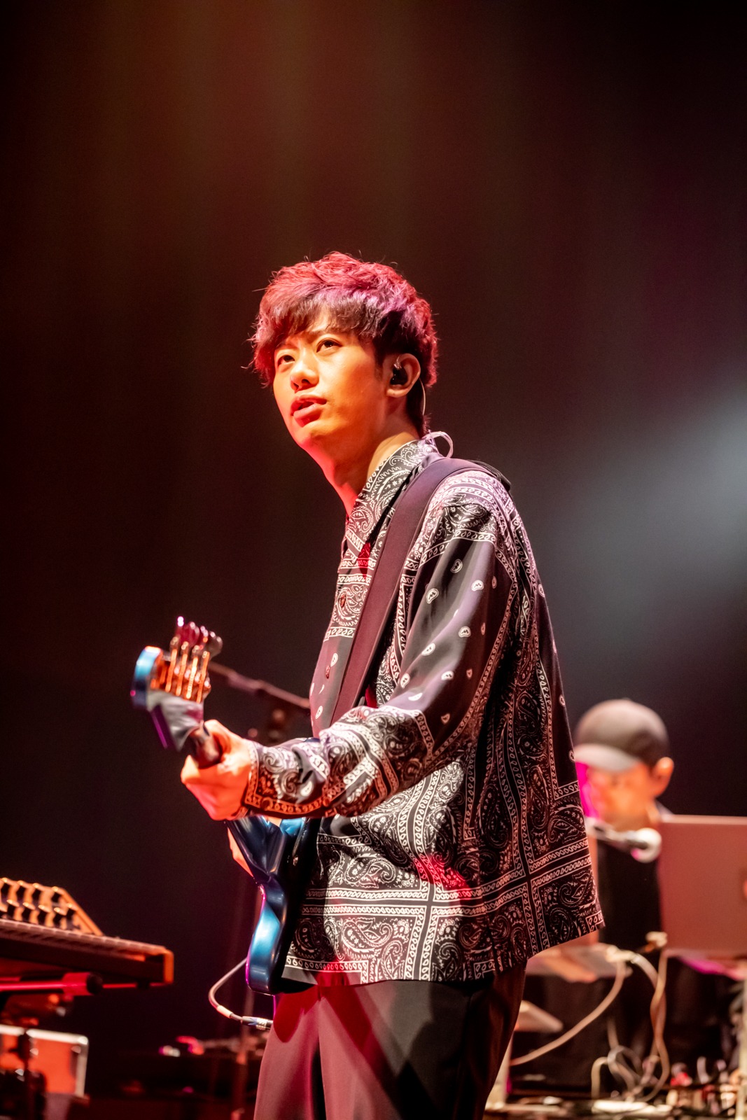 須藤優（B）（Photo by Viola Kam［V'z Twinkle］）