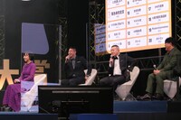 山之内すず、チョコレートプラネット、カンニング竹山。(c)#Twitterトレンド大賞 実行委員会