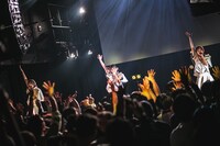 「Malcolm Mask McLaren ONE MAN LIVE Have a good day」の様子。（写真提供：エイジアプロモーション）