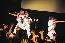 「Malcolm Mask McLaren ONE MAN LIVE Have a good day」の様子。（写真提供：エイジアプロモーション）