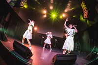 「Malcolm Mask McLaren ONE MAN LIVE Have a good day」の様子。（写真提供：エイジアプロモーション）