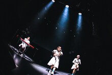 「Malcolm Mask McLaren ONE MAN LIVE Have a good day」の様子。（写真提供：エイジアプロモーション）