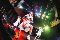 「Malcolm Mask McLaren ONE MAN LIVE Have a good day」の様子。（写真提供：エイジアプロモーション）