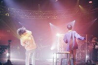 左からVaundyとJQ。（撮影：Victor Nomoto）